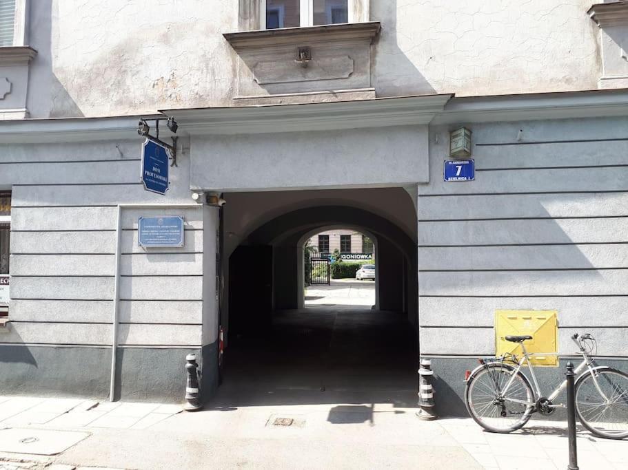 Apartment Centrally Located For 9 Guests Garbarska Krakau